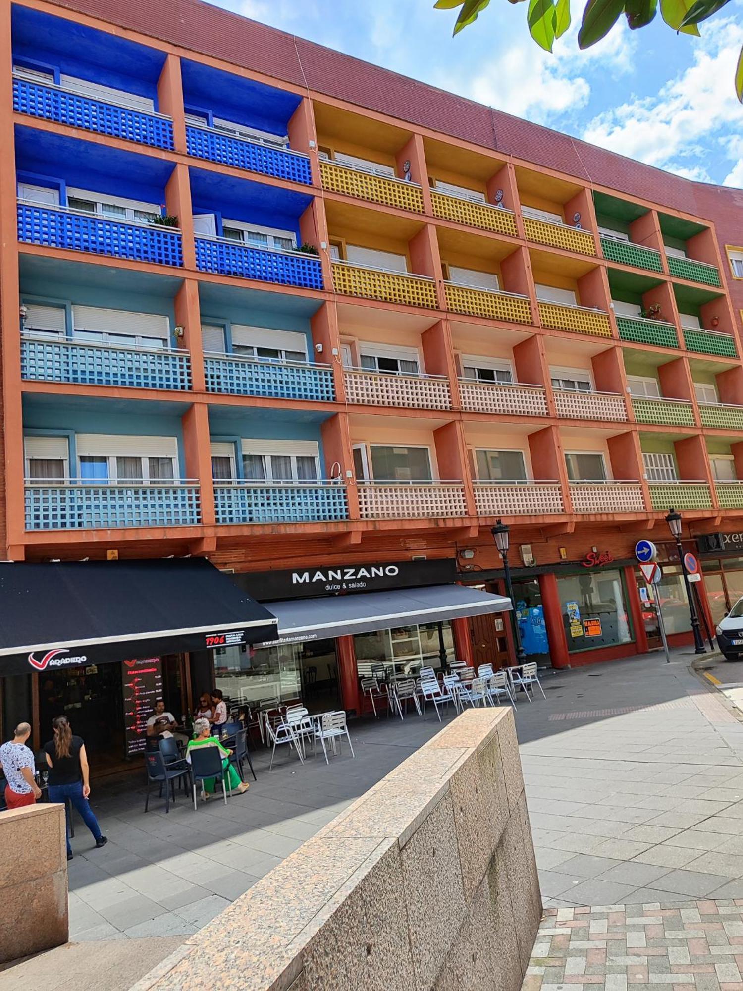 Apartamentos Clotilde Candás Екстериор снимка